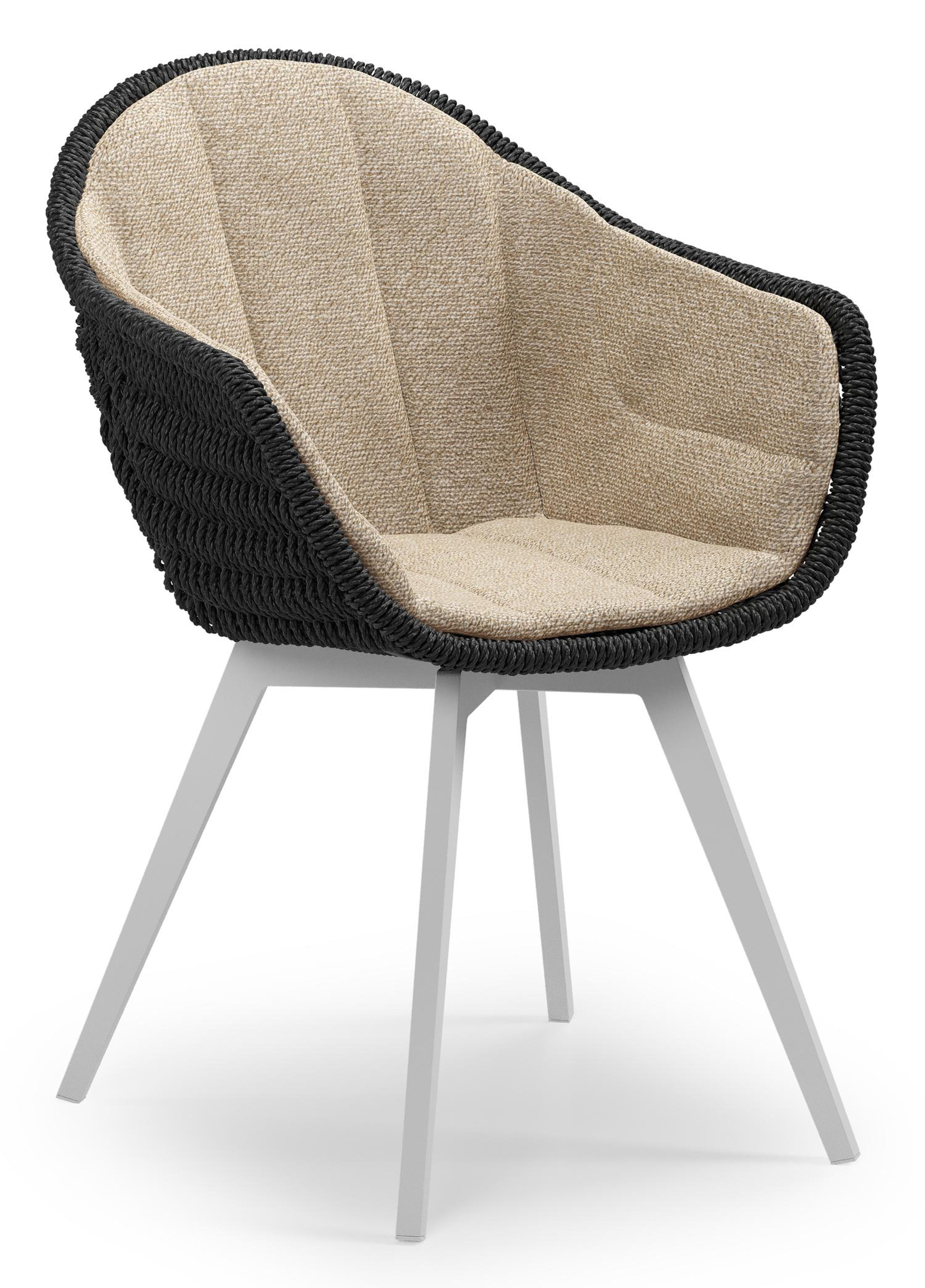 Pagino tuinstoel in wit aluminium en zwart ronde wicker met zitkussen in All Weather Cosytica Madagascar Oak