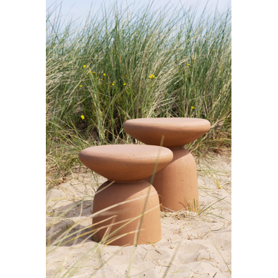 Table d'appoint Globo en beton brun rouille - Diam. 40 x Haut. 40 cm