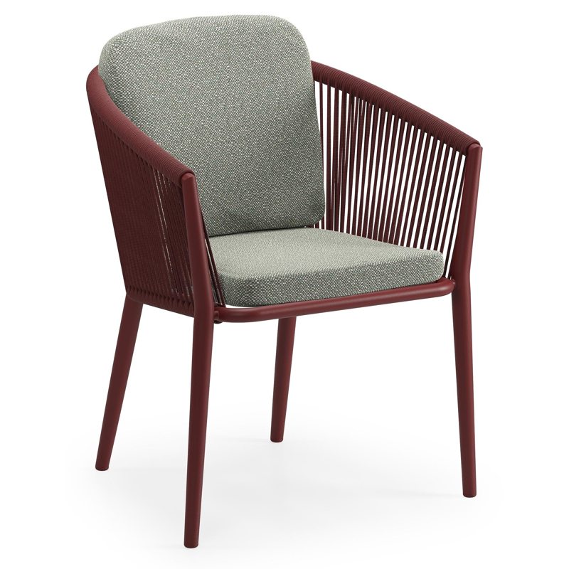 Orso tuinstoel in ruby aluminium en ruby verticaal geweven ronde rope met luxe zitkussen in All Weather Sunbrella® Luxe Savane Leaf