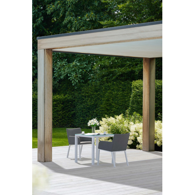 Ensemble de jardin Feltro en aluminium blanc avec plateau de table en céramique verre gris et 2 chaises de jardin Rivo
