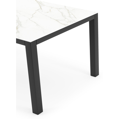 Como tuintafel rechthoekig in zwart aluminium en volkeramiek Calacatta - L 160 x B 100 x H 75 cm