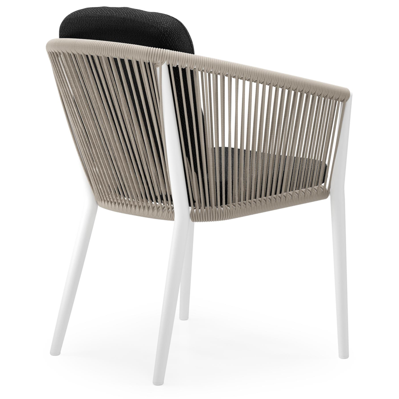 Orso tuinstoel in wit aluminium en beige verticaal geweven ronde rope met luxe zitkussen in All Weather Sunbrella® Luxe Lopi Baribal