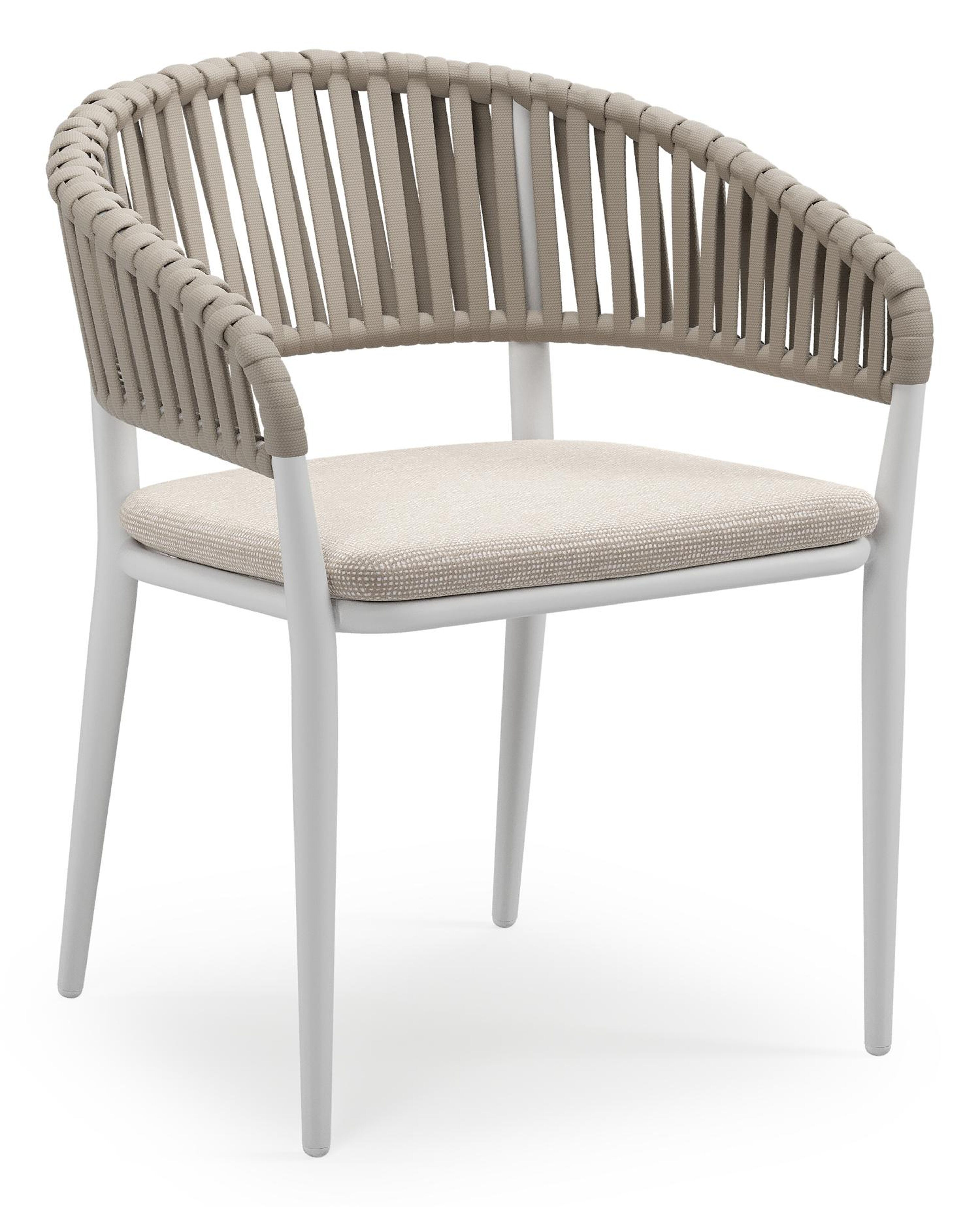 Tolfa stapelbare tuinstoel in wit aluminium en beige verticaal geweven luxe vlakke brede rope met stoelkussen in All Weather Sunbrella® Luxe Slow Farafra
