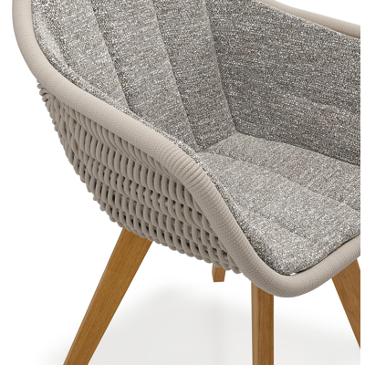 Pagino tuinstoel in teak en beige verticaal geweven ronde rope met zitkussen in All Weather Sunbrella® Luxe Tundra Pepper