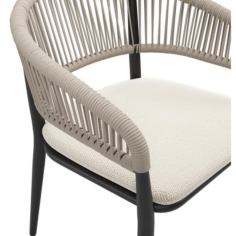 Tolfa stapelbare tuinstoel in zwart aluminium en beige verticaal geweven ronde rope met stoelkussen in All Weather Sunbrella® Luxe Lopi Marble