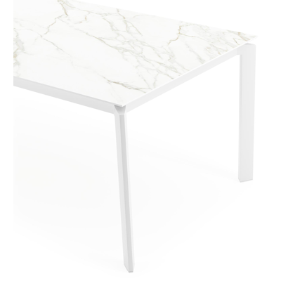 Table de jardin Cirello en aluminium blanc et céramique pleine calacatta - Lg 240 x Larg. 100 x H 75 cm