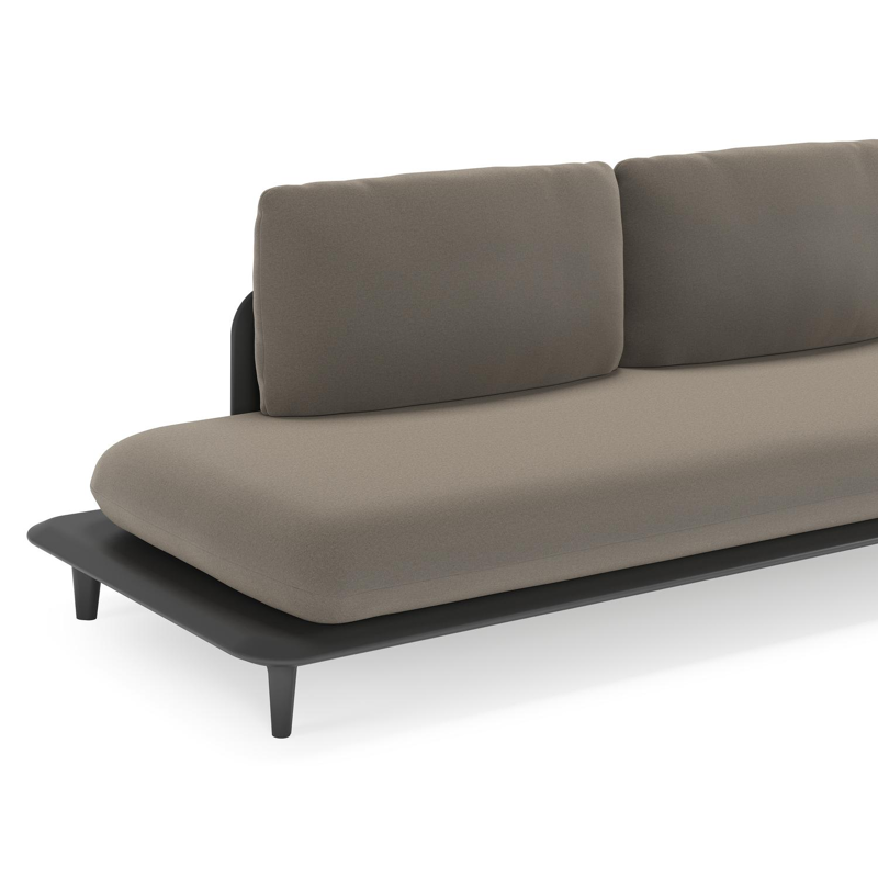 Bomero loungehoek in zwart aluminium met natte carbon beige all weather sunbrella® luxe kussen