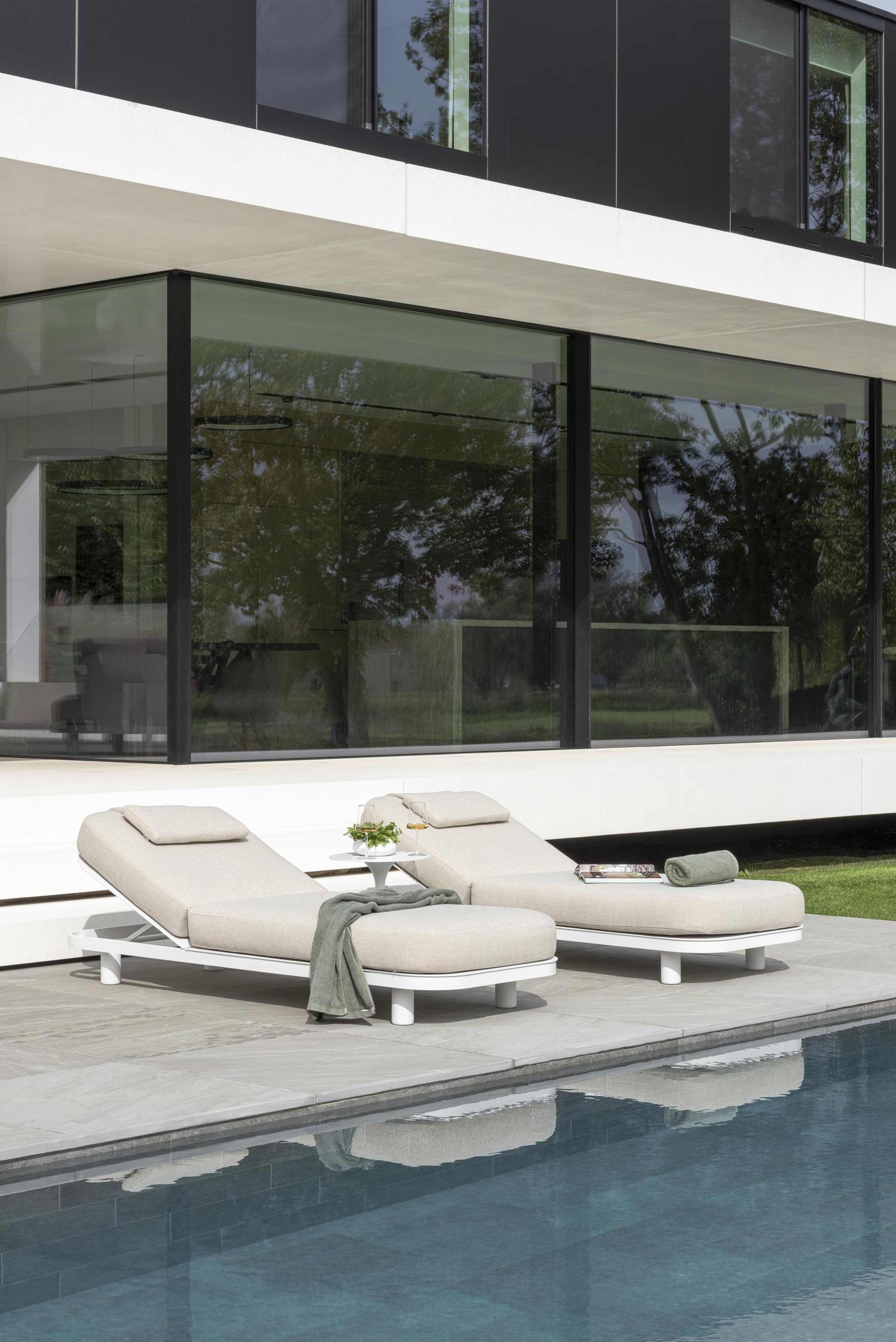 Table d'appoint Fano en aluminium blanc  - Dia. 43 x H 51 cm