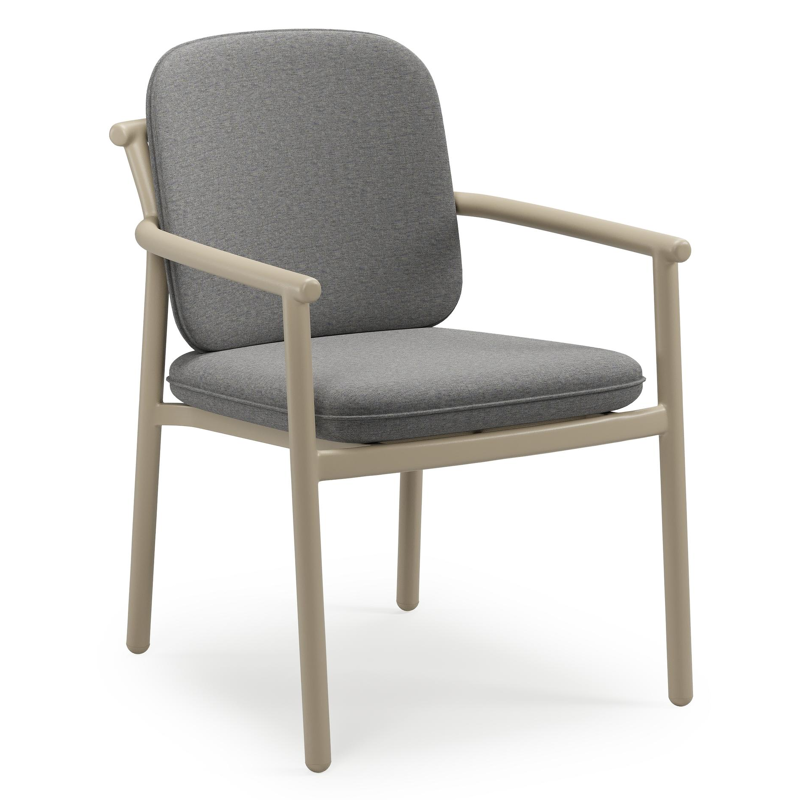 Bono stapelbare tuinstoel in beige aluminium met stoelkussen in All Weather Sunbrella® Luxe Heritage Slate