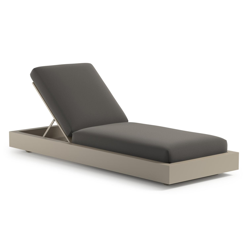 Como verstelbaar ligbed in beige aluminium met natte dark taupe all weather sunbrella® luxe