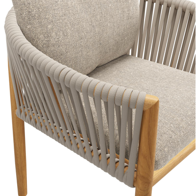 Organo tuinstoel in beige teak en beige verticaal geweven luxe vlakke rope met kussen in All Weather Sunbrella® Luxe Chartres Pewter