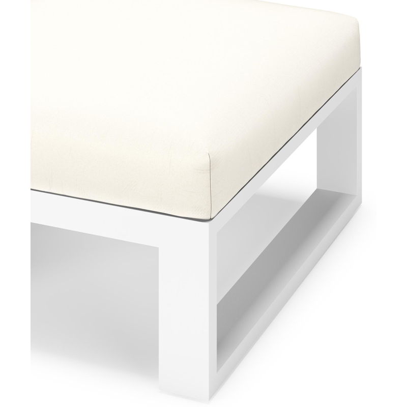 Verato poef in wit aluminium met natte white all weather sunbrella® luxe kussen