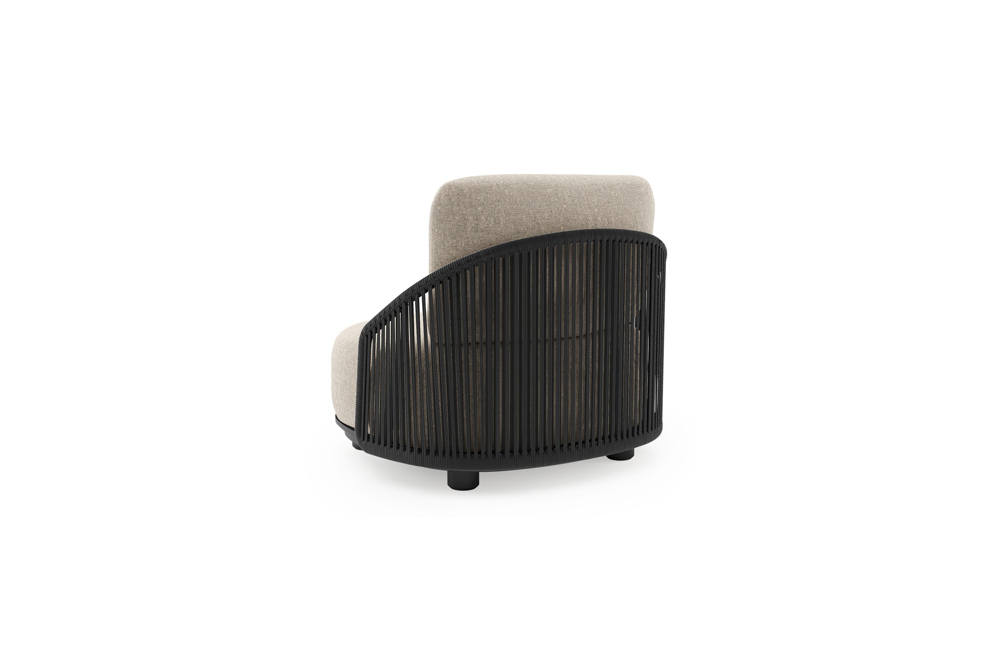 Vadelo loungestoel in zwart aluminium en zwart verticaal geweven ronde rope met chartres pewter all weather sunbrella® luxe kussen