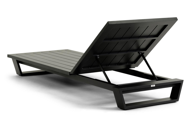 Chaise longue réglable Pagino en aluminium noir et coussin en all weather Sunbrella® luxe savane zinc