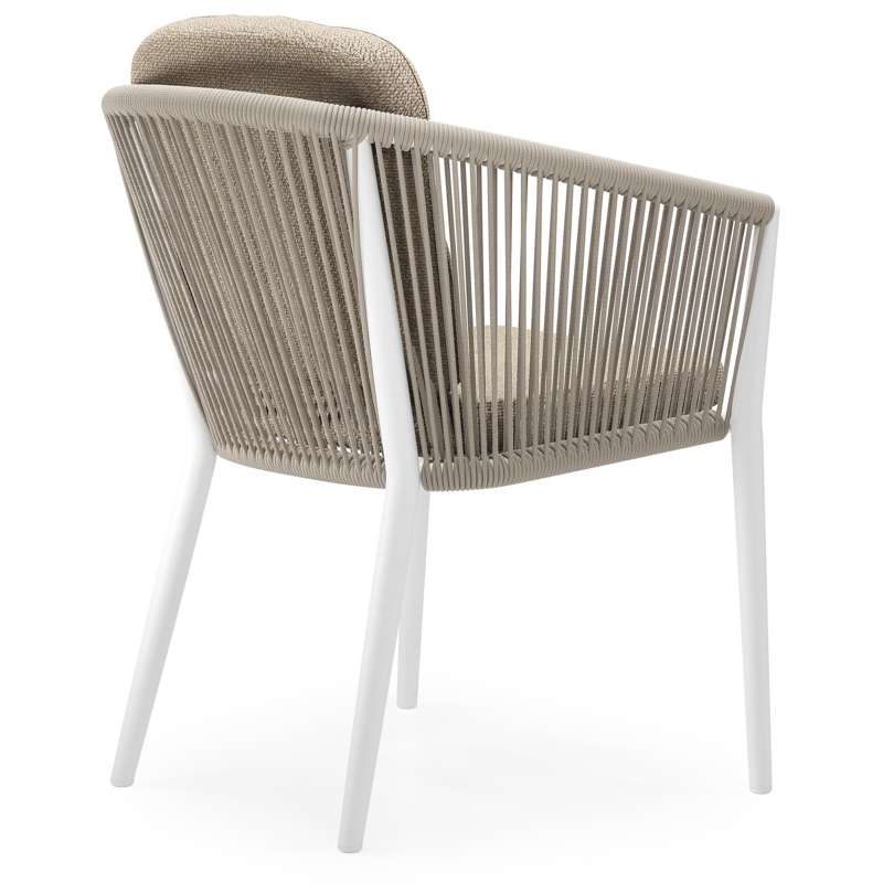 Orso tuinstoel in wit aluminium en beige verticaal geweven ronde rope met luxe zitkussen in All Weather Cosytica Madagascar Oak