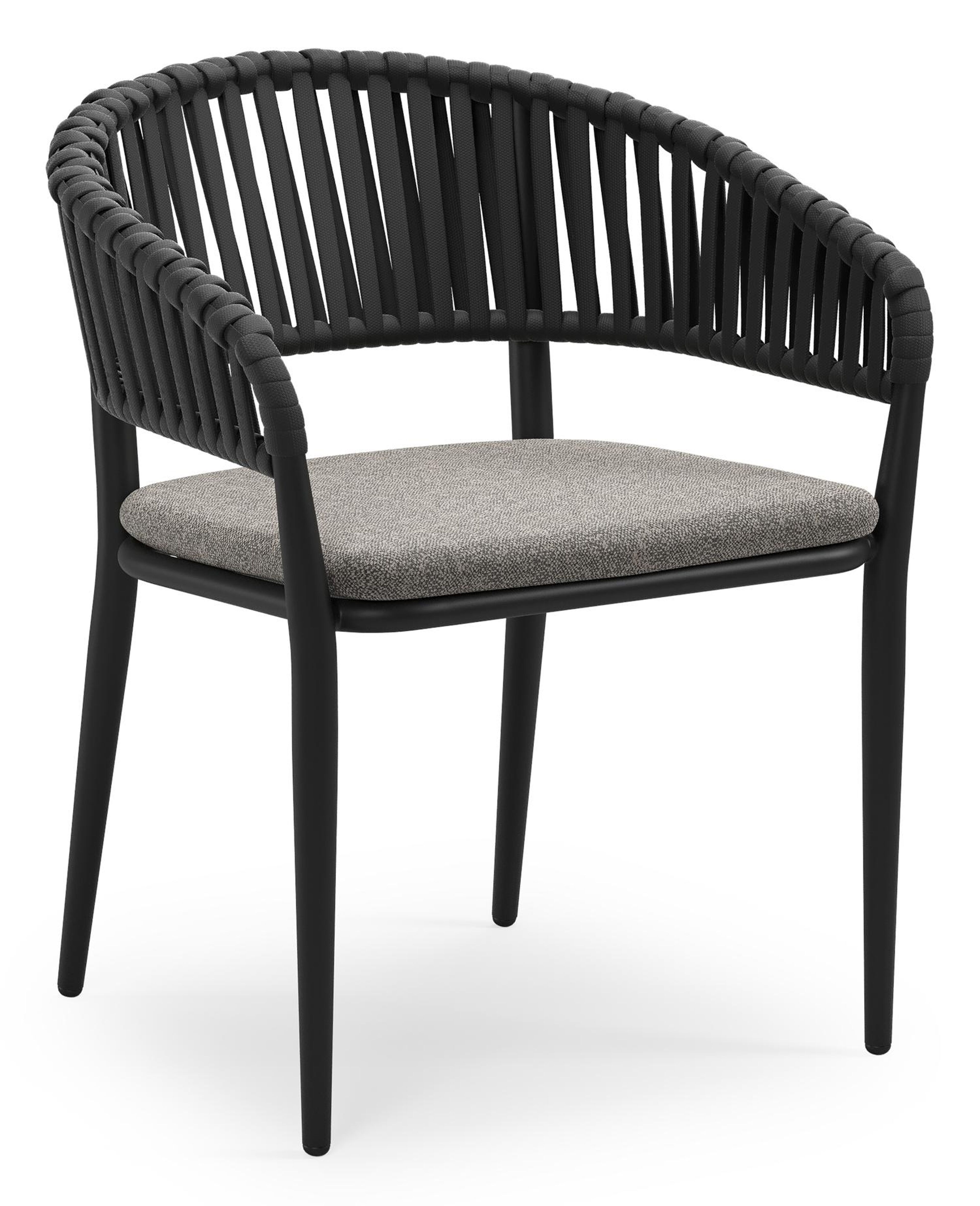 Tolfa stapelbare tuinstoel in zwart aluminium en zwart verticaal geweven luxe vlakke brede rope met stoelkussen in All Weather Sunbrella® Luxe Chartres Drizzle