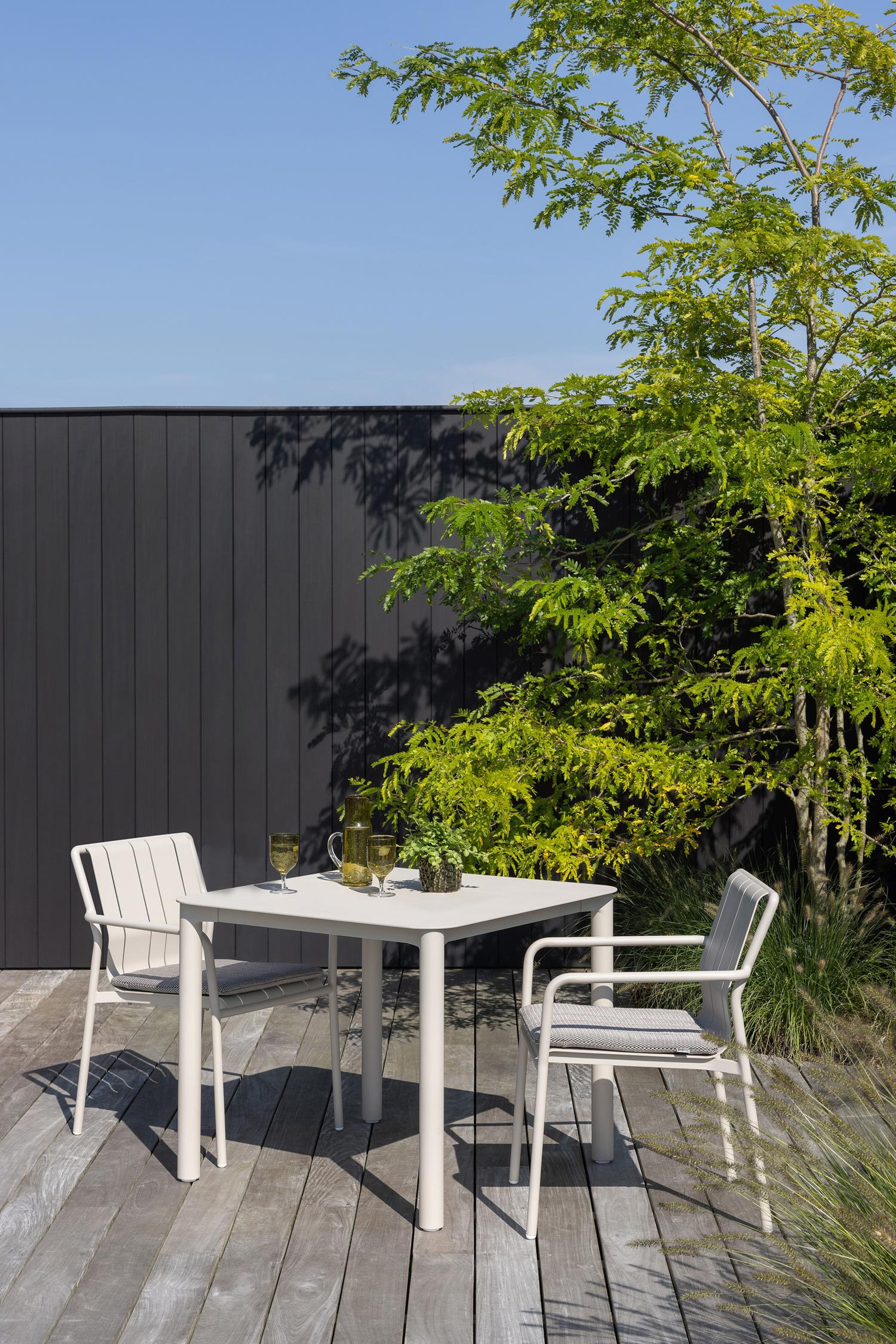 Bolito tuinstoel in beige aluminium