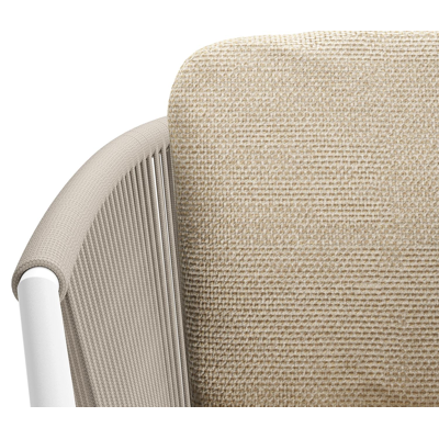 Chaise de jardin Orso en aluminium blanc et corde ronde tissée verticalement beige avec coussin luxe en All Weather Cosytica Althea Camel