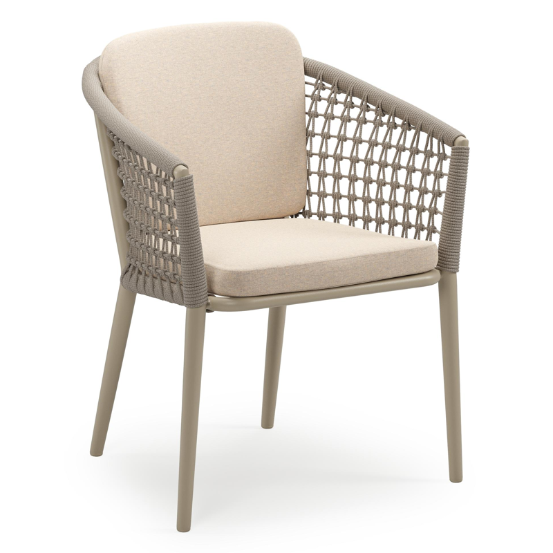 Chaise de jardin empilable Orso en aluminium beige et corde ronde tissée résille beige avec coussin en All Weather Sunbrella® Luxe Heritage Papyrus