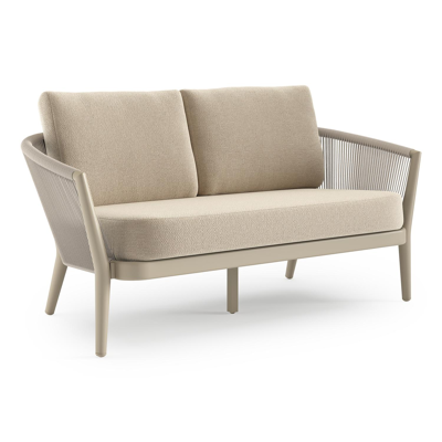 Orso loungebank in beige aluminium en beige verticaal geweven ronde rope met Althea Chalk all weather cosytica kussen