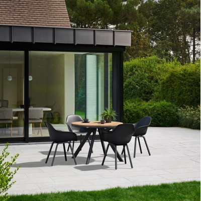 Viaro tuinset in zwart aluminium en colour finish teak tafelblad met 4 Puglia tuinstoelen