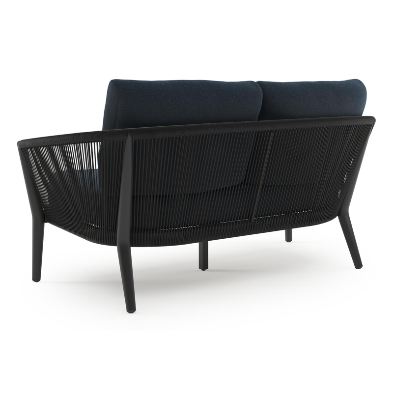 Canapé de jardin Orso en aluminium noir en corde ronde tissée verticalement noir et coussins en all weather sunbrella® luxe Heritage Indigo