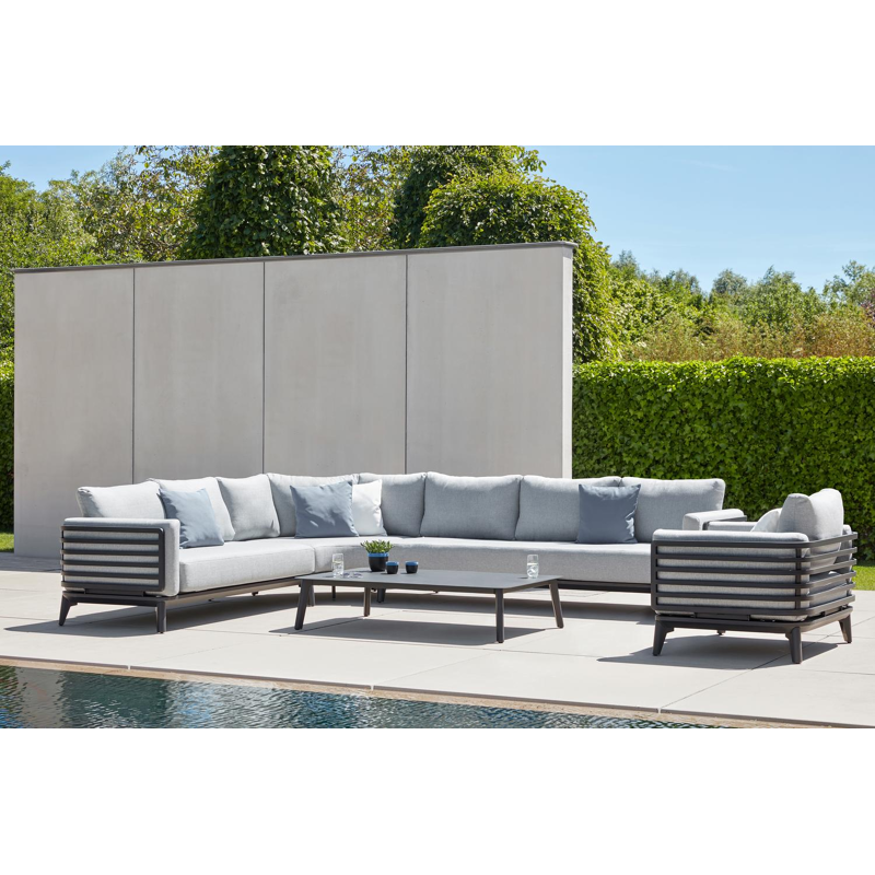 Table basse Mosa en aluminium noir - Lg 140 x larg. 85 x H 30 cm