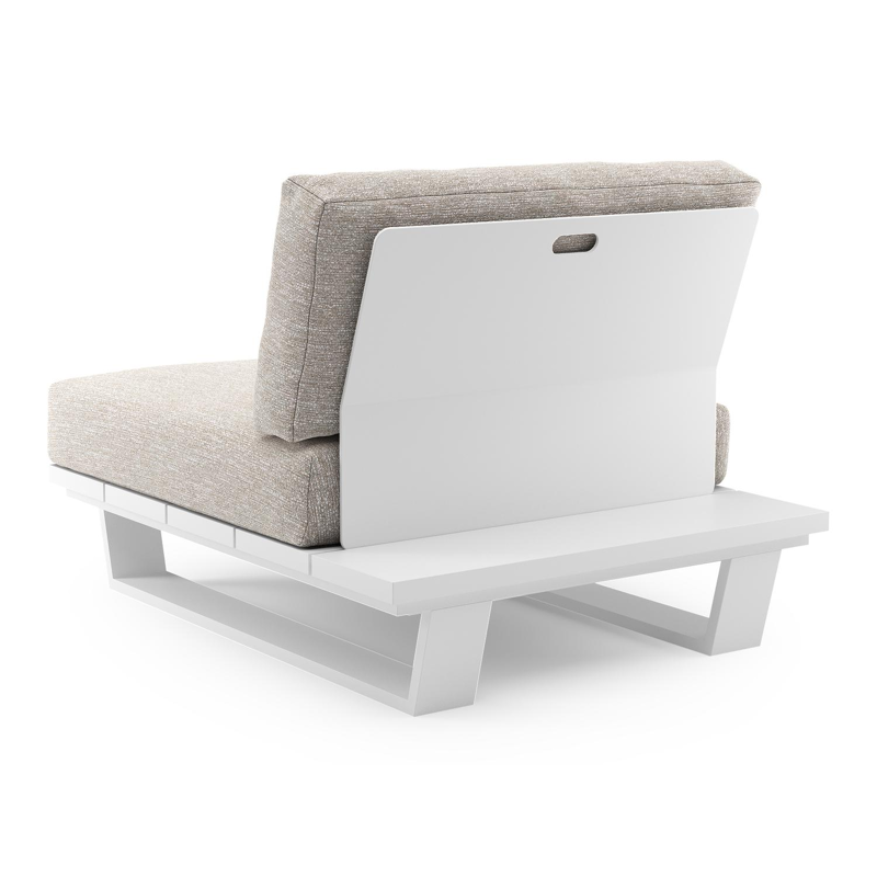 Pagino loungestoel in wit aluminium met tundra sand all weather sunbrella® luxe kussen