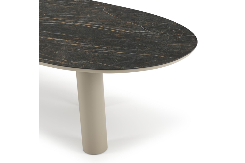 Organo tuintafel organisch in beige aluminium en volkeramiek Black Obsession - L 280 x B 120 x H 74 cm