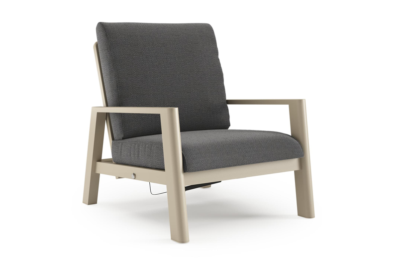 Cirello loungestoel 1-zit in beige aluminium met savane tornado all weather sunbrella® luxe kussen