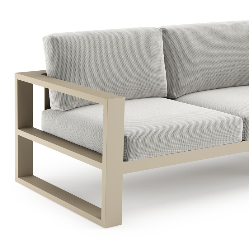 Verato loungehoek in beige aluminium met lopi ash all weather sunbrella® luxe kussen