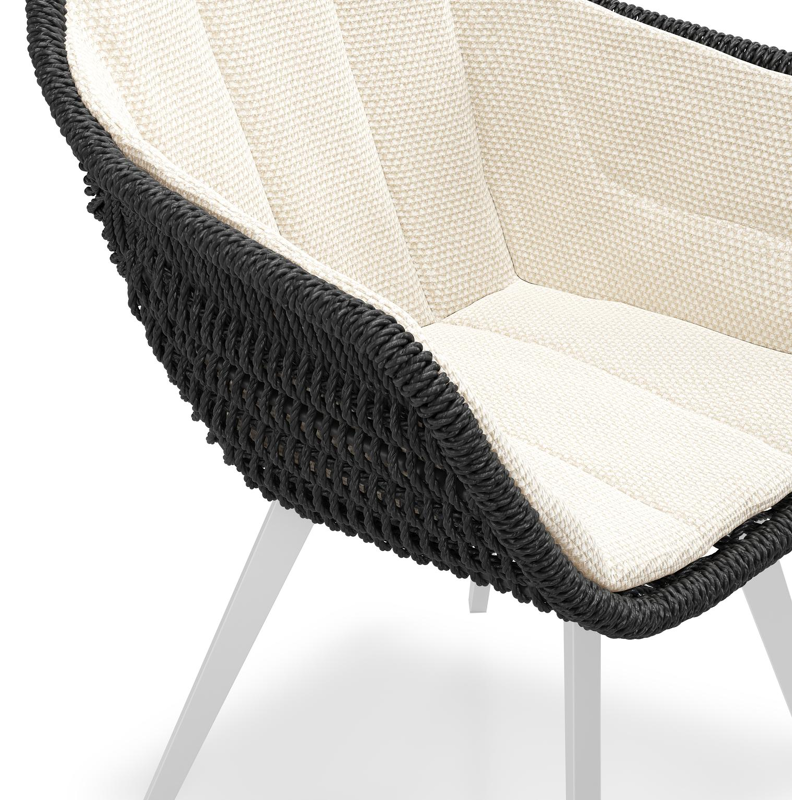 Pagino tuinstoel in wit aluminium en zwart ronde wicker met zitkussen in All Weather Cosytica Althea Off White