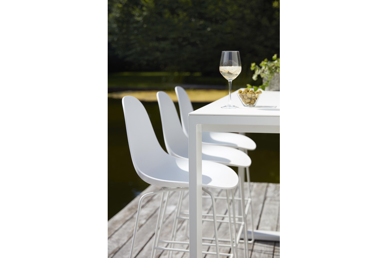Verato barstoel in wit aluminium en wit kunststof