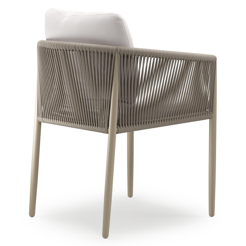 Organo tuinstoel in zwart aluminium en beige verticaal geweven ronde rope met stoelkussen in All Weather Sunbrella® Luxe Savane Whisper