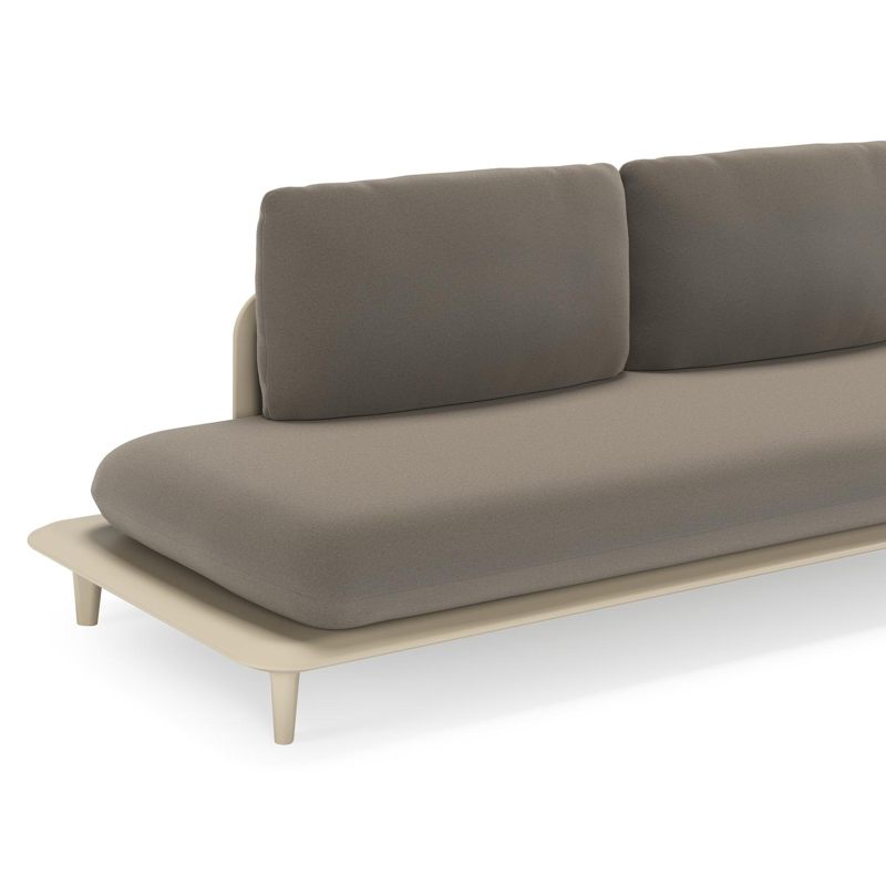 Bomero loungehoek in beige aluminium met natte carbon beige all weather sunbrella® luxe kussen
