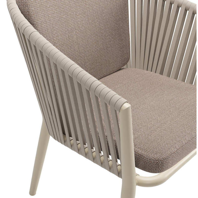 Chaise de jardin Orso en aluminium beige et corde plate tissée verticalement beige avec coussin en All Weather Sunbrella® Luxe Savane Earth