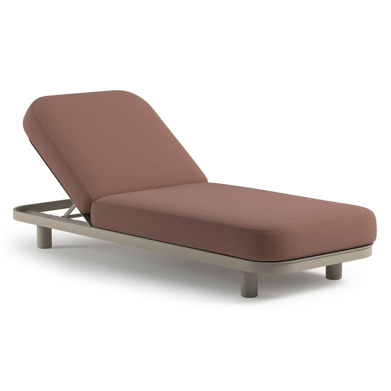 Chaise longue réglable Donato en aluminium beige avec All Weather Sunbrella® luxe savane rust coussin
