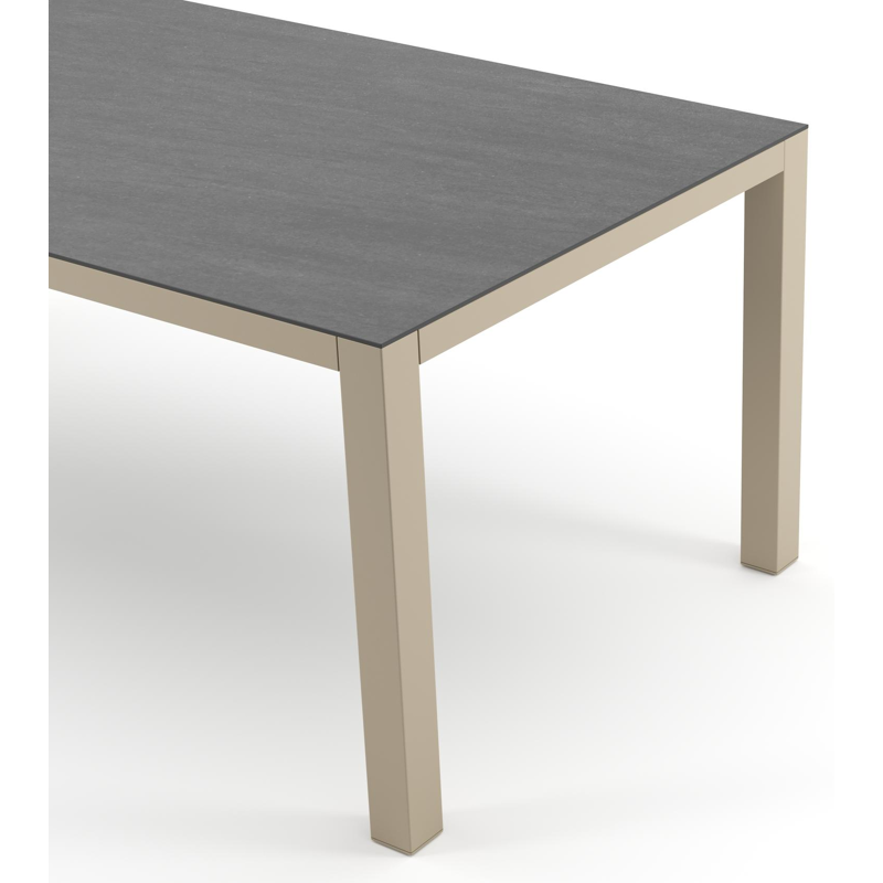 Como tuintafel rechthoekig in beige aluminium en volkeramiek Basalt Black - L 200 x B 100 x H 73 cm