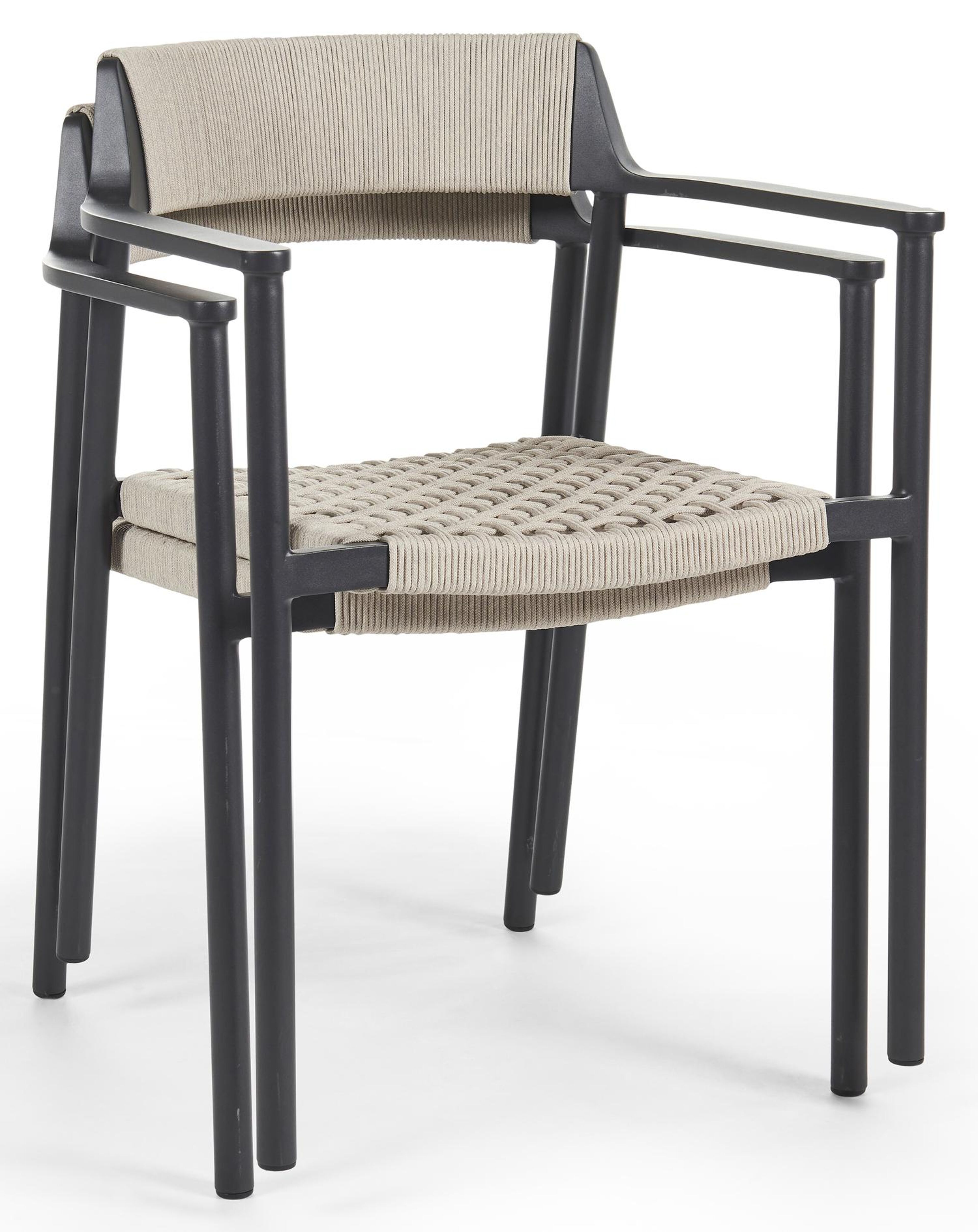 Fiordo tuinstoel in zwart aluminium en beige vierkant geweven ronde rope 