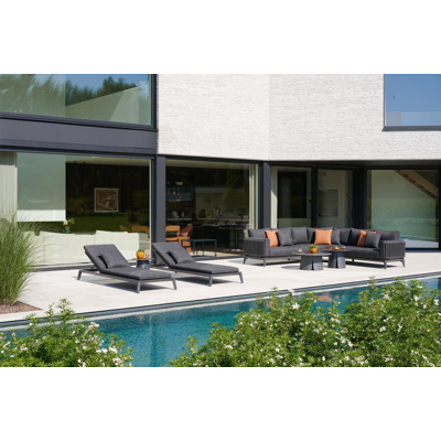 Mosa loungehoek in zwart aluminium en zwart gedraaide ronde wicker met sky black weather+ softtouch kussens