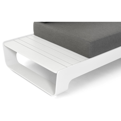 Atessa loungeset in wit aluminium met Sunbrella premium 