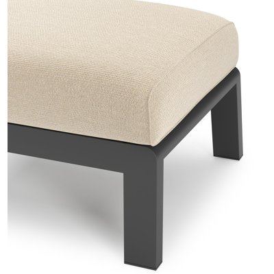 Cosenzo poef in zwart aluminium met althea chalk all weather cosytica kussen