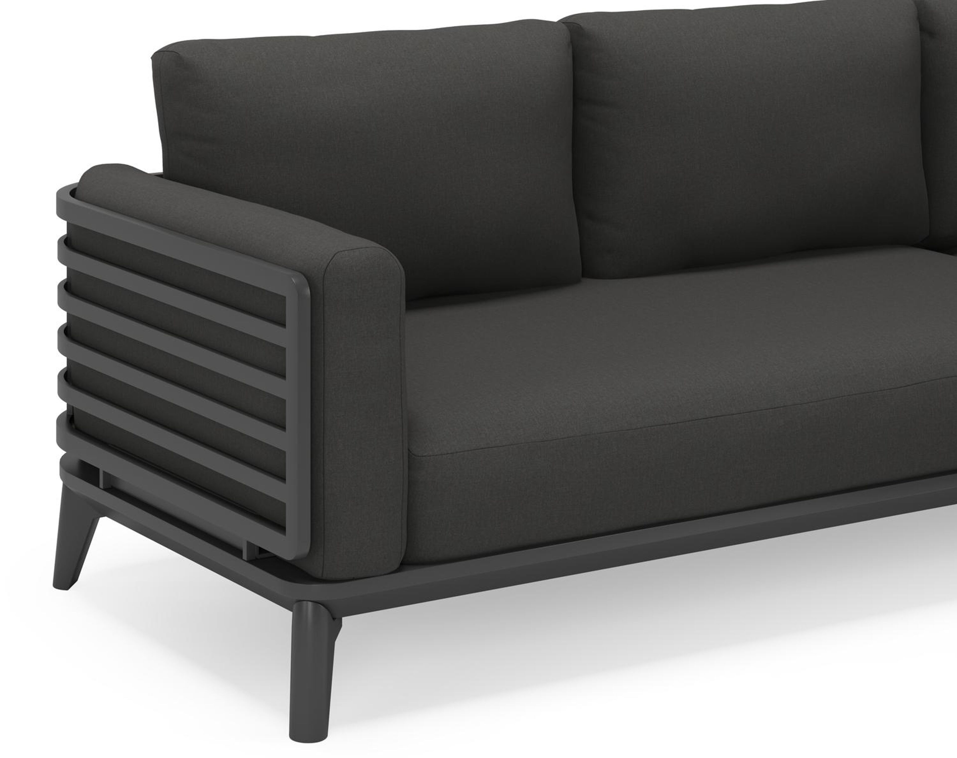 Salon de jardin d'angle Mosa en aluminium noir avec coussins en all weather sunbrella® premium natte sooty et table basse