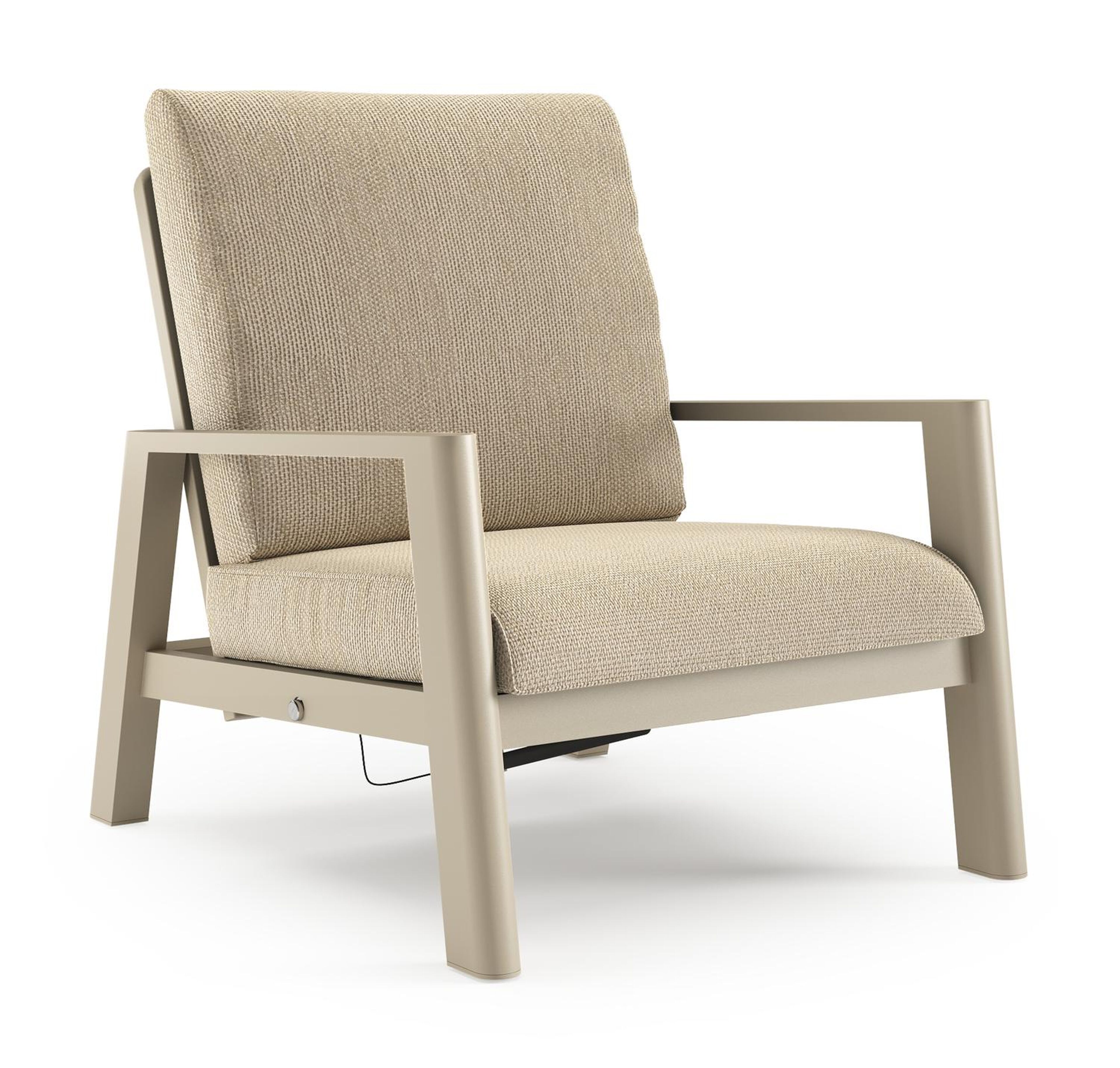 Cirello loungestoel in beige aluminium met althea camel all weather cosytica kussen