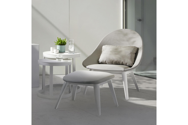 Enna bijzettafels in wit aluminium - tafel 1: Dia. 44 x H 46 cm, tafel 2: Dia. 52 x H 52 cm