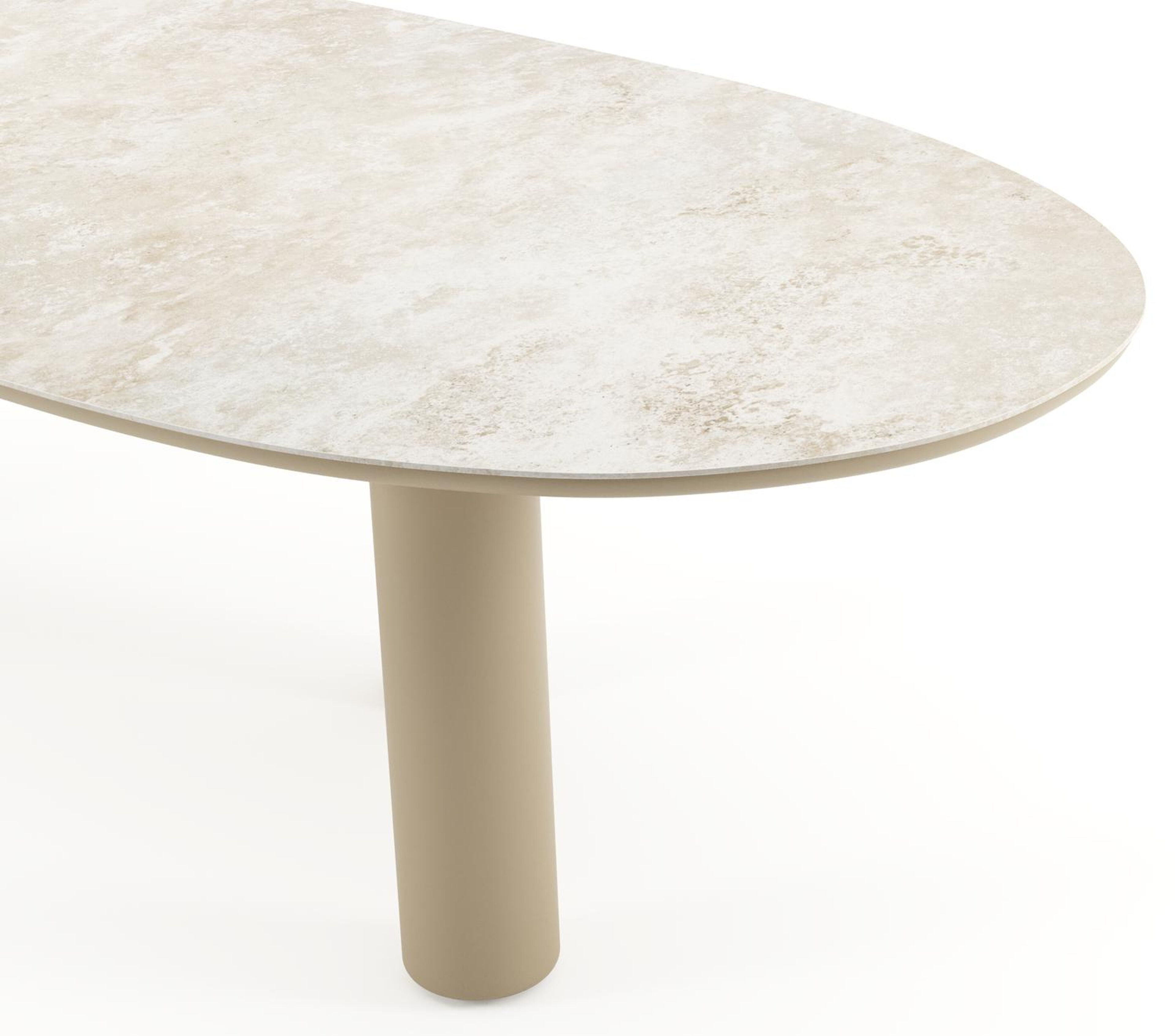 Table de jardin Amico organique en aluminium beige et céramique pleine Rapolano - Lg. 280 x Lrg. 120 x Haut. 73.5 cm