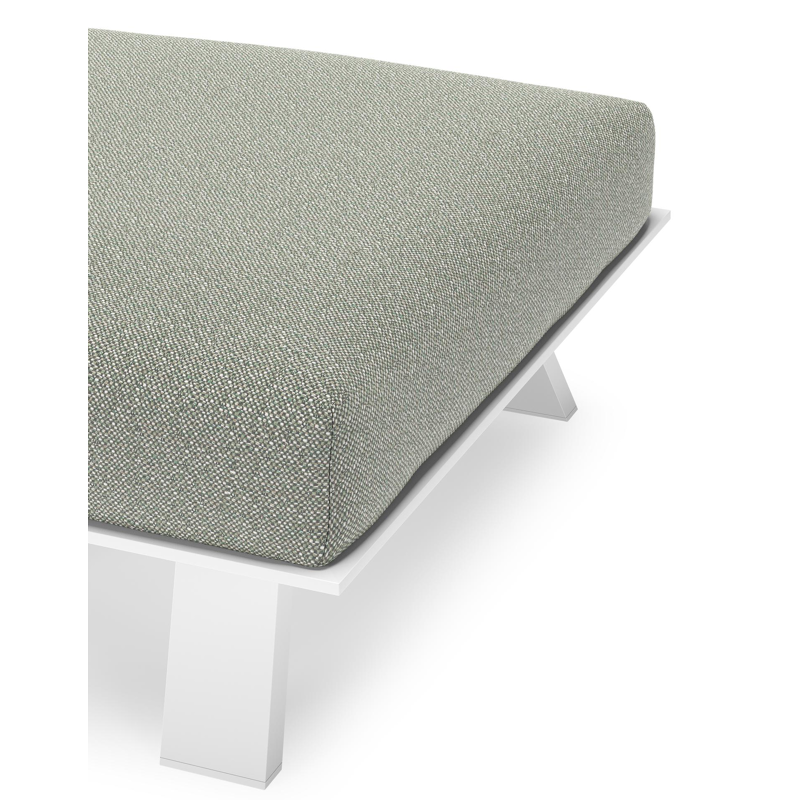 Cesano poef in wit aluminium met savane leaf all weather Sunbrella® luxe kussen