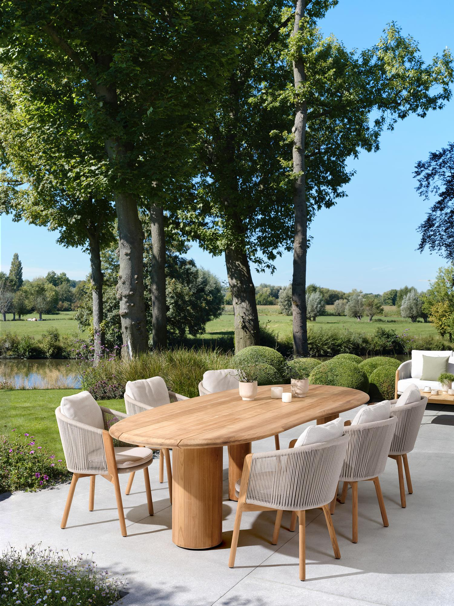 Table de jardin Organo organique en teck - Lg. 280 x Lrg. 120 cm