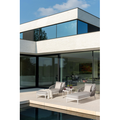 Tables d'appoint Enna en aluminium blanc - table 1: Dia. 44 x H 46 cm, table 2: Dia. 52 x H 52 cm