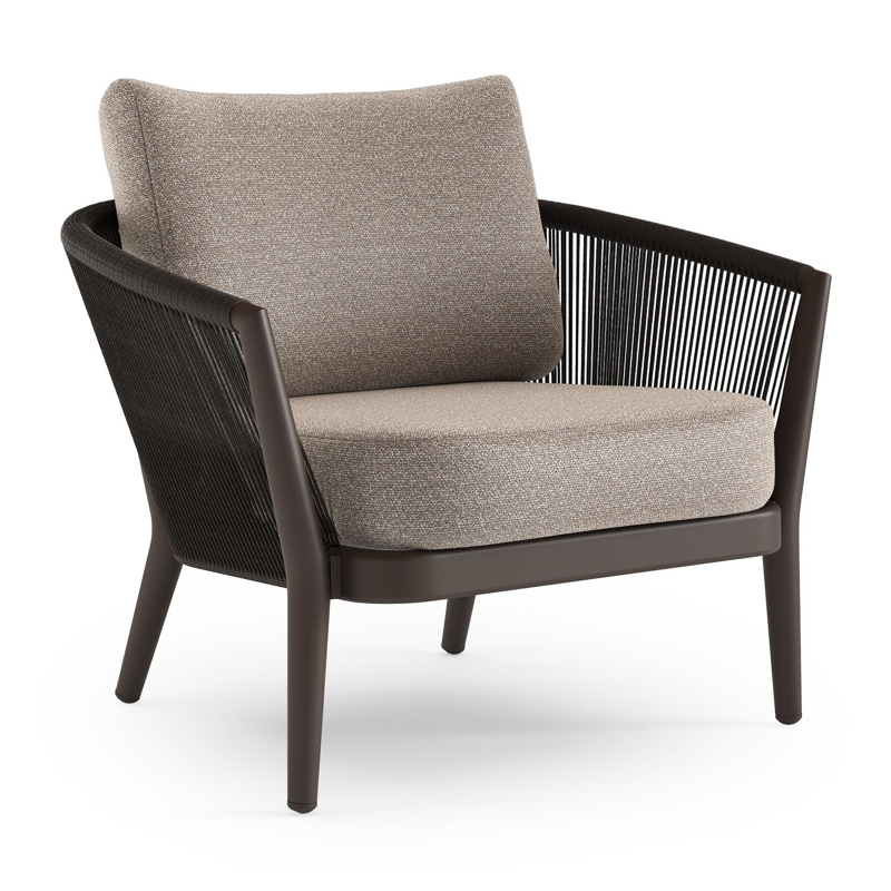 Orso loungestoel in donkerbruin aluminium en donkerbruin verticaal geweven ronde rope met Wander Manioc all weather sunbrella® luxe kussen